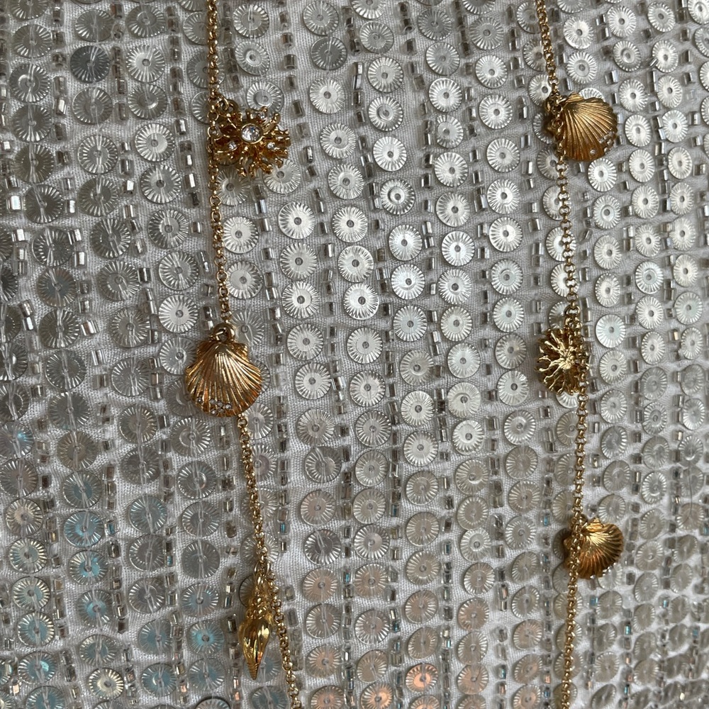Cute seashell necklace gold tone. Loft. $15 - Picture 9 of 9